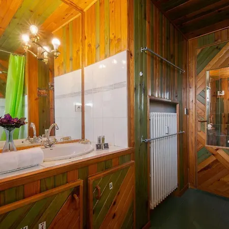Sleeps 5 Chamonix